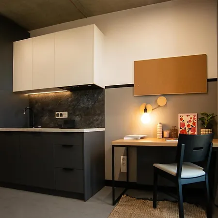 Ht Nest Coliving Apartman Varsó