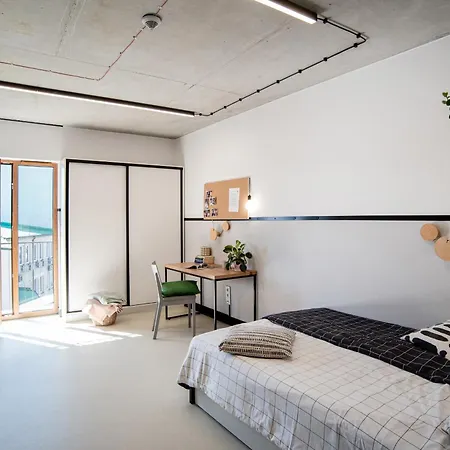 Ht Nest Coliving Apartmán Varšava