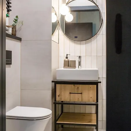 Ht Nest Coliving Warsaw