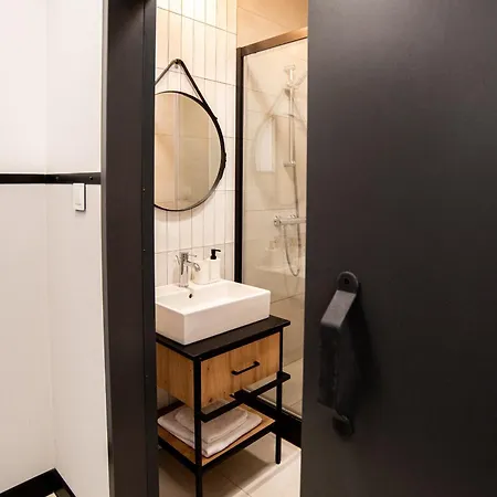 Ht Nest Coliving * Warsaw